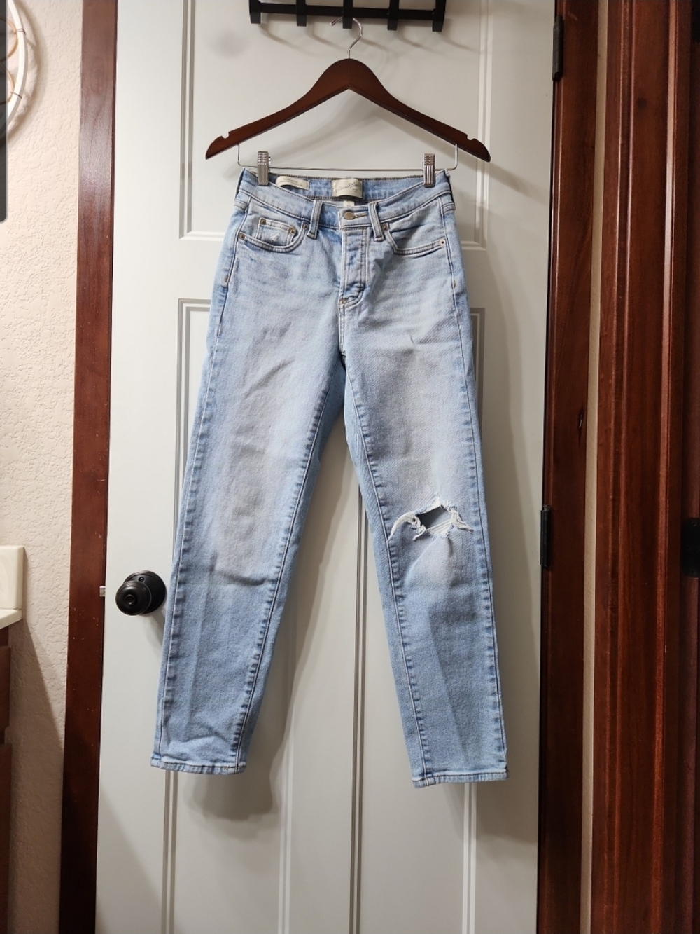 Universal Thread Mid-Rise 80's Slim